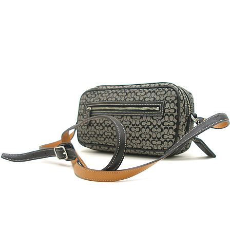 Coach(��ġ) �ñ׳��� �Ŀ�ġ ũ�ν��� �̹���2 - ���̺��� �߰���ǰ